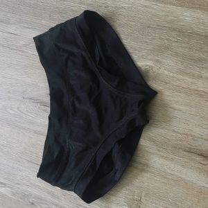 Artista black pole shorts